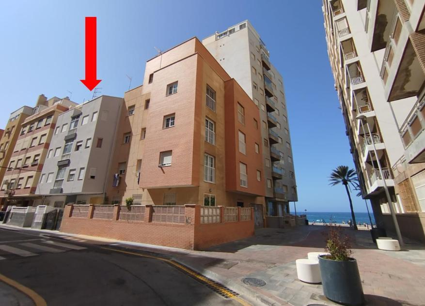 Апартаменты Estupendo Piso Renovado A 30 Metros De La Playa Альмерия Экстерьер фото